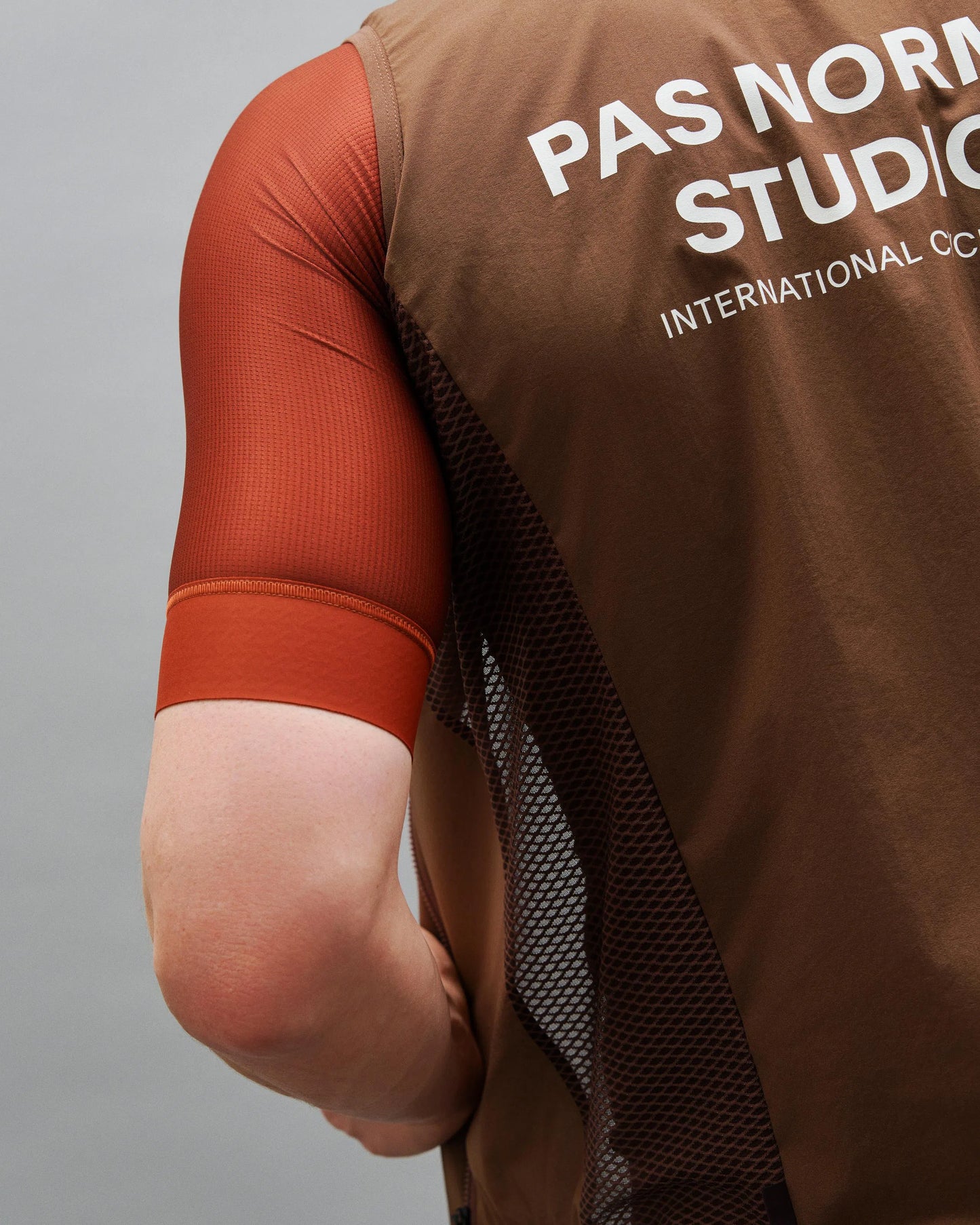 PAS NORMAL STUDIOS Mechanism Stow Away Gilet - Bronze