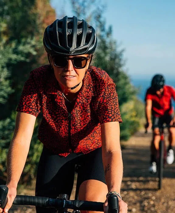 CAFE DU CYCLISTE Laureline Gravel Jersey - Red Panther-Jerseys-