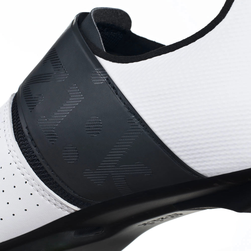 FIZIK VENTO INFINITO CARBON WIDE Cycling Shoes - White/Black-Road Cycling Shoes-