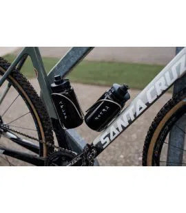 PEDALED Mirai 550ml Water Bottle - Black-Bidons-69914502